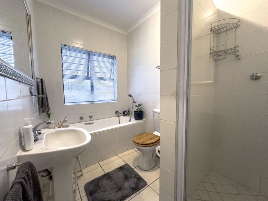 3 Bedroom Property for Sale in Oude Westhof Western Cape